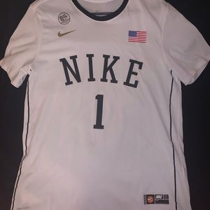 Nike basketball t-shirt